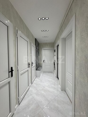 Продаётся 2-комн. вторичка 70 м², м. Ази Асланов, photo 9 from 17