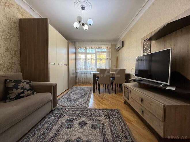 Продаётся 1-комн. вторичка 35 м², м. Иншаатчылар, photo 3 from 19