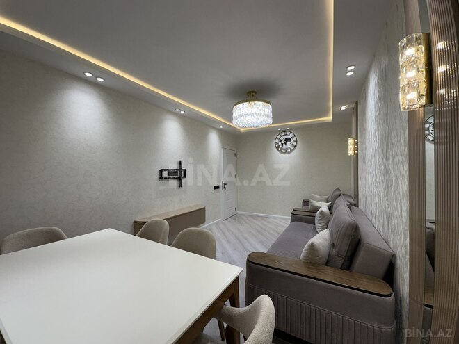 Продаётся 2-комн. вторичка 65 м², м. Ази Асланов, photo 3 from 21