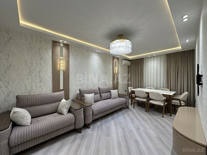 Продаётся 2-комн. вторичка 65 м², м. Ази Асланов, photo 1 from 21