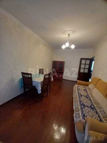 Satılır 3 otaqlı köhnə tikili 55 m², Qaraçuxur q., photo 3 from 12