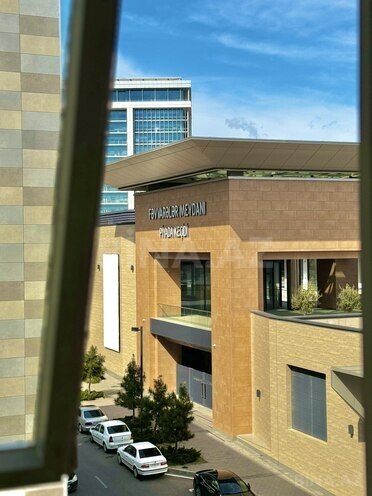 Satılır 5 otaqlı yeni tikili 262 m², Ağ şəhər q., photo 1 from 17