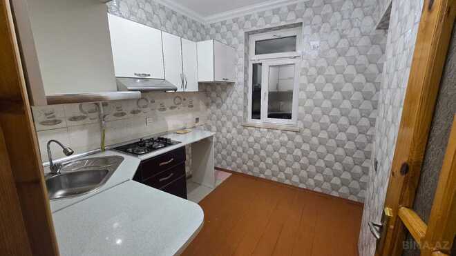 Сдаётся 3-комн. вторичка 65 м², м. Нефтчиляр, photo 7 from 17