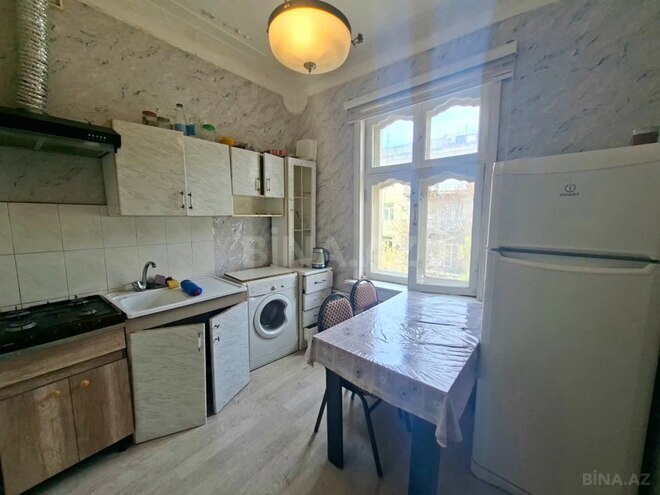 Продаётся 2-комн. вторичка 60 м², м. Элмляр Академиясы, photo 18 from 25