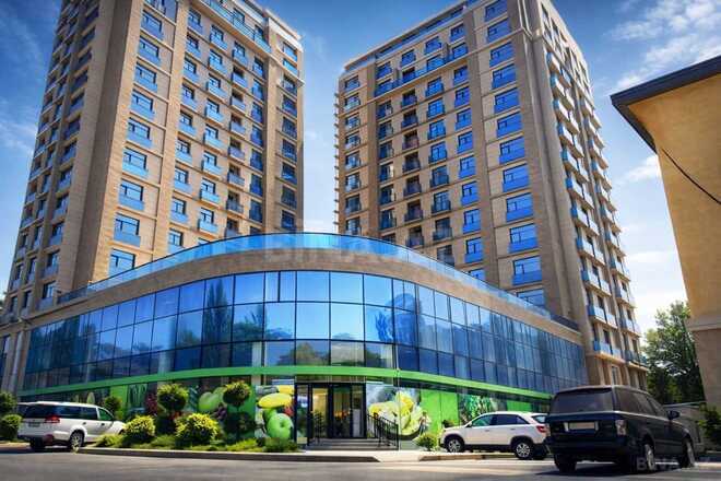 Сдаётся 2-комн. новостройка 60 м², м. Низами, photo 1 from 9