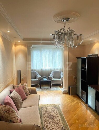 Satılır 3 otaqlı köhnə tikili 80 m², Yasamal r., photo 1 from 11
