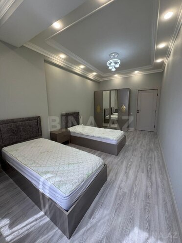 Сдаётся 3-комн. новостройка 130 м², м. Кара Караев, photo 6 from 18