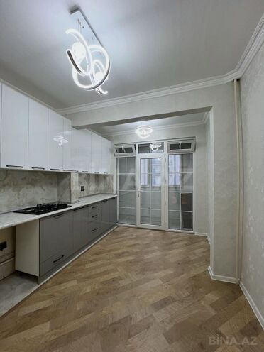 Продаётся 2-комн. вторичка 62 м², м. Ази Асланов, photo 3 from 12