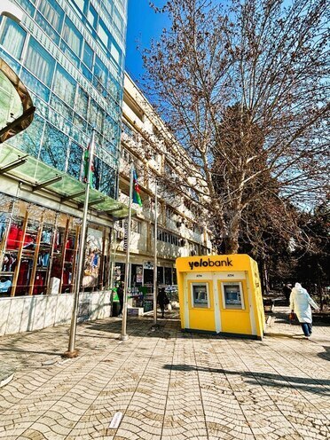 Сдаётся 3-комн. вторичка 80 м², м. 28 мая, photo 1 from 16