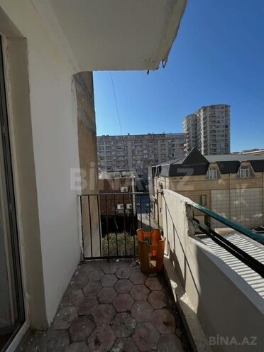 Satılır 2 otaqlı köhnə tikili 67 m², Xalqlar Dostluğu m., photo 13 from 14