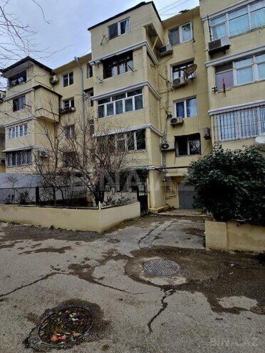Satılır 3 otaqlı köhnə tikili 68 m², Elmlər Akademiyası m., photo 1 from 22