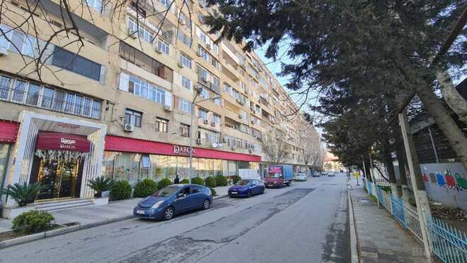 Satılır 3 otaqlı köhnə tikili 92 m², Elmlər Akademiyası m., photo 1 from 18