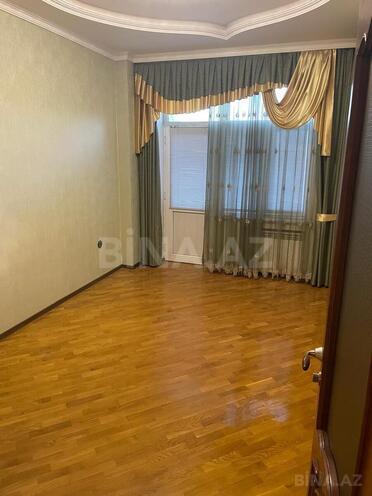 Сдаётся 3-комн. новостройка 135 м², м. Низами, photo 7 from 12