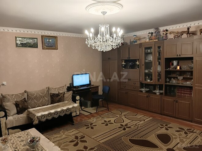 Продаётся 4-комн. вторичка 93.5 м², photo 1 from 11