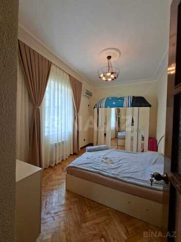 Продаётся 2-комн. вторичка 54 м², м. Низами, photo 19 from 24