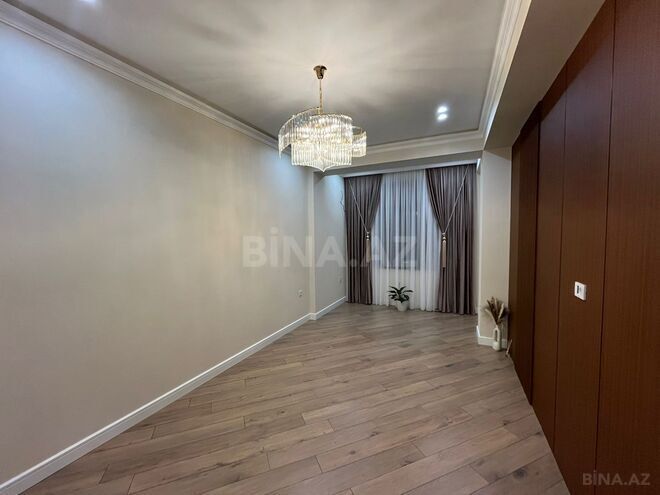 Satılır 3 otaqlı köhnə tikili 99 m², photo 1 from 28