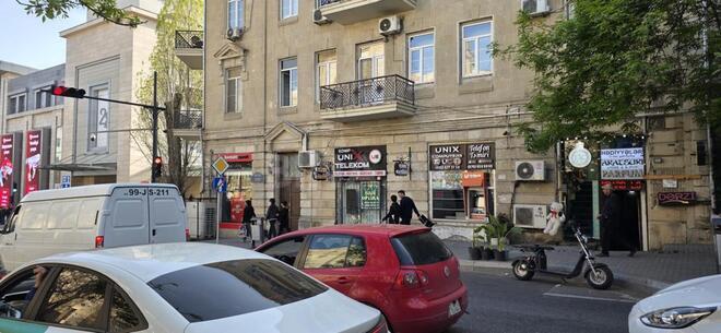 Satılır 2 otaqlı köhnə tikili 80 m², 28 May m., photo 3 from 8