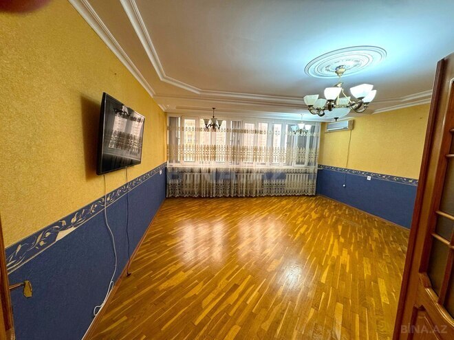 Продаётся 3-комн. вторичка 102 м², м. 28 мая, photo 1 from 24