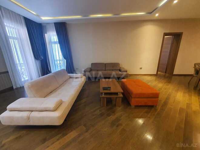 İcarəyə verilir 4 otaqlı yeni tikili 192 m², 28 May m., photo 23 from 32