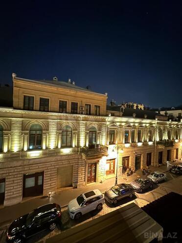 Продаётся 4-комн. вторичка 180 м², м. Сахил, photo 17 from 18