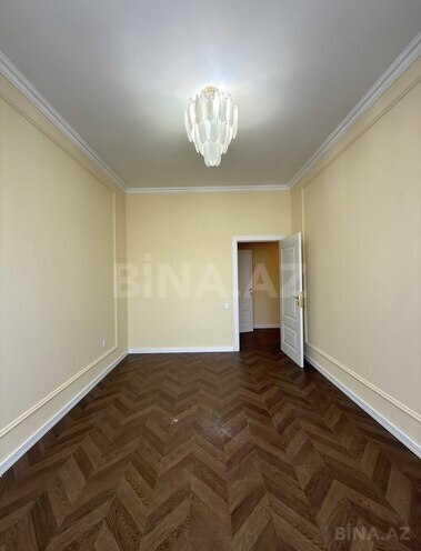 Satılır 2 otaqlı yeni tikili 80 m², Bayıl q., photo 9 from 12