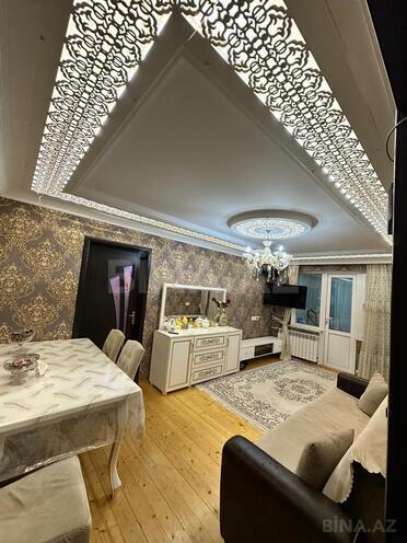 Продаётся 3-комн. вторичка 50 м², м. Халглар Достлугу, photo 1 from 27