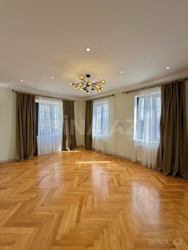Satılır 6 otaqlı həyət evi/bağ evi 600 m², Şüvəlan q., photo 23 from 27