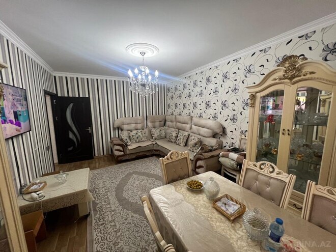 Продаётся 4-комн. вторичка 130 м², photo 3 from 17