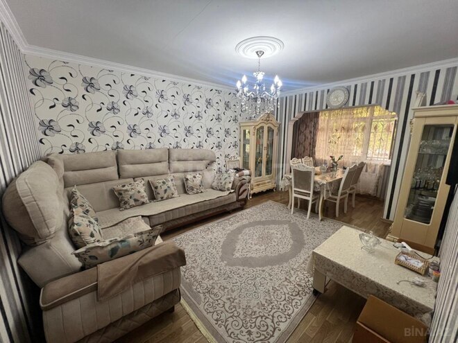 Продаётся 4-комн. вторичка 130 м², photo 1 from 17