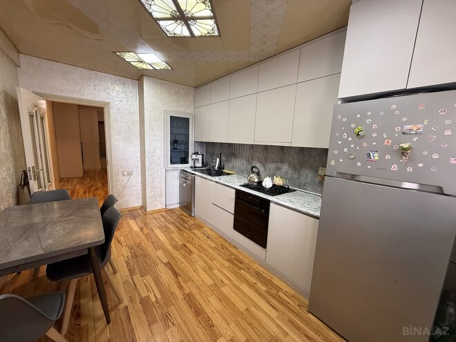 Продаётся 3-комн. новостройка 120 м², м. Кара Караев, photo 12 from 19