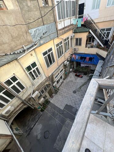 Satılır 3 otaqlı köhnə tikili 65 m², Sahil m., photo 11 from 26
