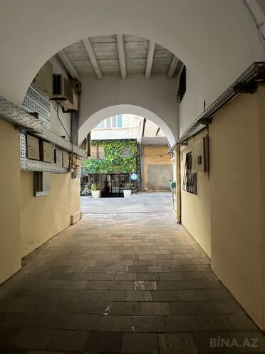 Satılır 3 otaqlı köhnə tikili 65 m², Sahil m., photo 9 from 26