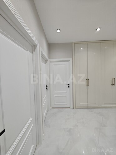 Продаётся 4-комн. вторичка 100 м², пос. Бакиханова, photo 1 from 23