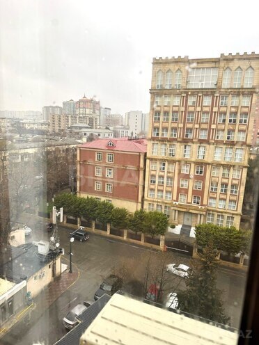 Satılır 3 otaqlı köhnə tikili 100 m², 28 May m., photo 23 from 25