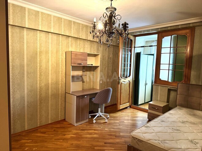 Satılır 3 otaqlı köhnə tikili 100 m², 28 May m., photo 10 from 25