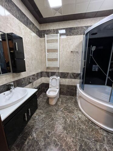 Сдаётся 3-комн. новостройка 120 м², м. Низами, photo 10 from 12