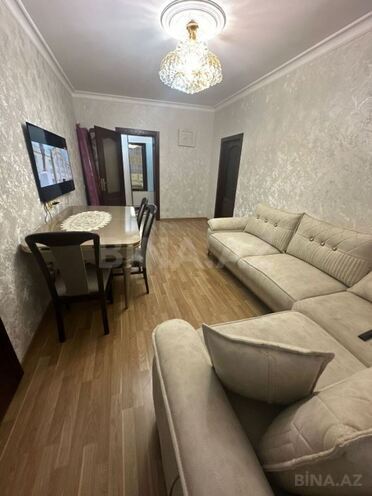 Продаётся 4-комн. вторичка 100 м², пос. Бакиханова, photo 1 from 18