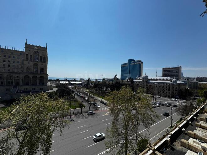 İcarəyə verilir 2 otaqlı köhnə tikili 60 m², 28 May m., photo 1 from 17