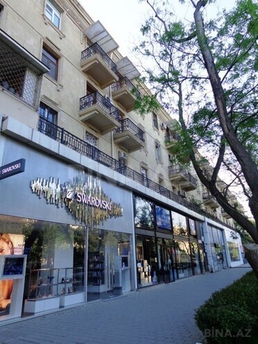 Сдаётся 2-комн. вторичка 60 м², м. Элмляр Академиясы, photo 1 from 12