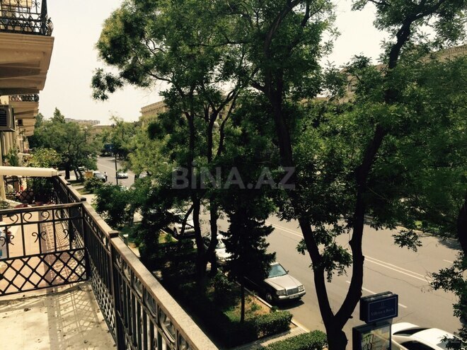 Сдаётся 2-комн. вторичка 60 м², м. Элмляр Академиясы, photo 10 from 12