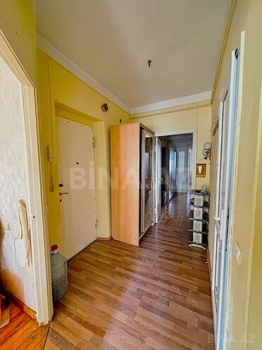 Продаётся 3-комн. вторичка 70 м², м. Низами, photo 14 from 19