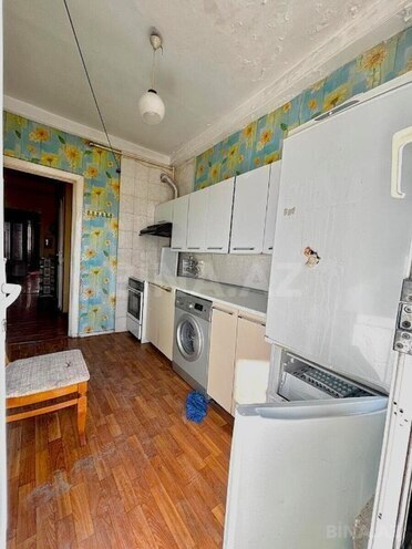 Продаётся 3-комн. вторичка 70 м², м. Низами, photo 12 from 19