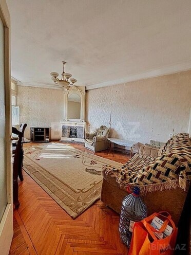 Продаётся 3-комн. вторичка 70 м², м. Низами, photo 4 from 19