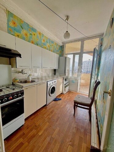 Продаётся 3-комн. вторичка 70 м², м. Низами, photo 11 from 19