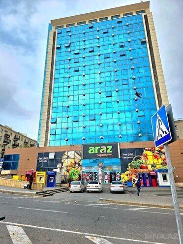 Продаётся 3-комн. вторичка 65 м², м. Низами, photo 17 from 19