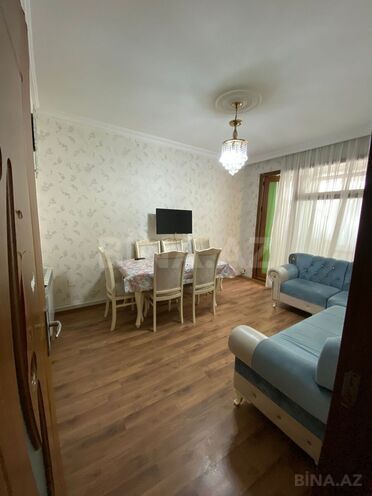 Сдаётся 3-комн. вторичка 70 м², м. Мемар Аджеми, photo 1 from 10