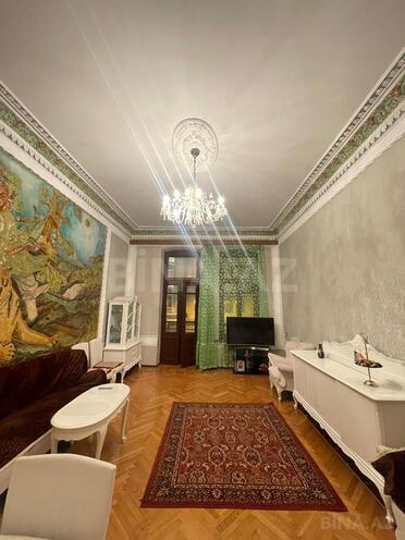 Satılır 4 otaqlı köhnə tikili 105 m², Sahil m., photo 4 from 17