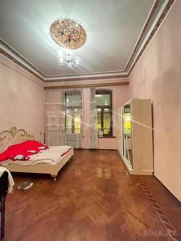 Satılır 4 otaqlı köhnə tikili 105 m², Sahil m., photo 5 from 17