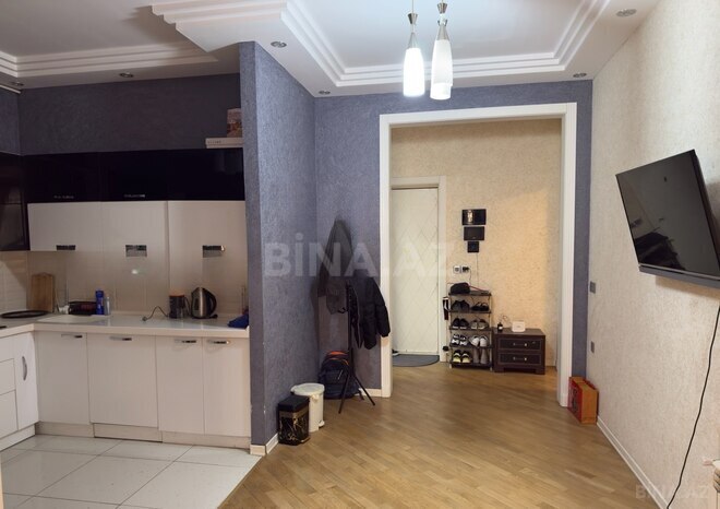 Продаётся 3-комн. вторичка 80 м², м. Элмляр Академиясы, photo 8 from 16