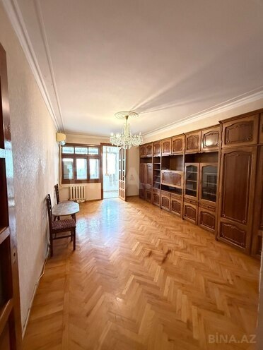 Сдаётся 2-комн. вторичка 80 м², м. Нариман Нариманов, photo 1 from 12